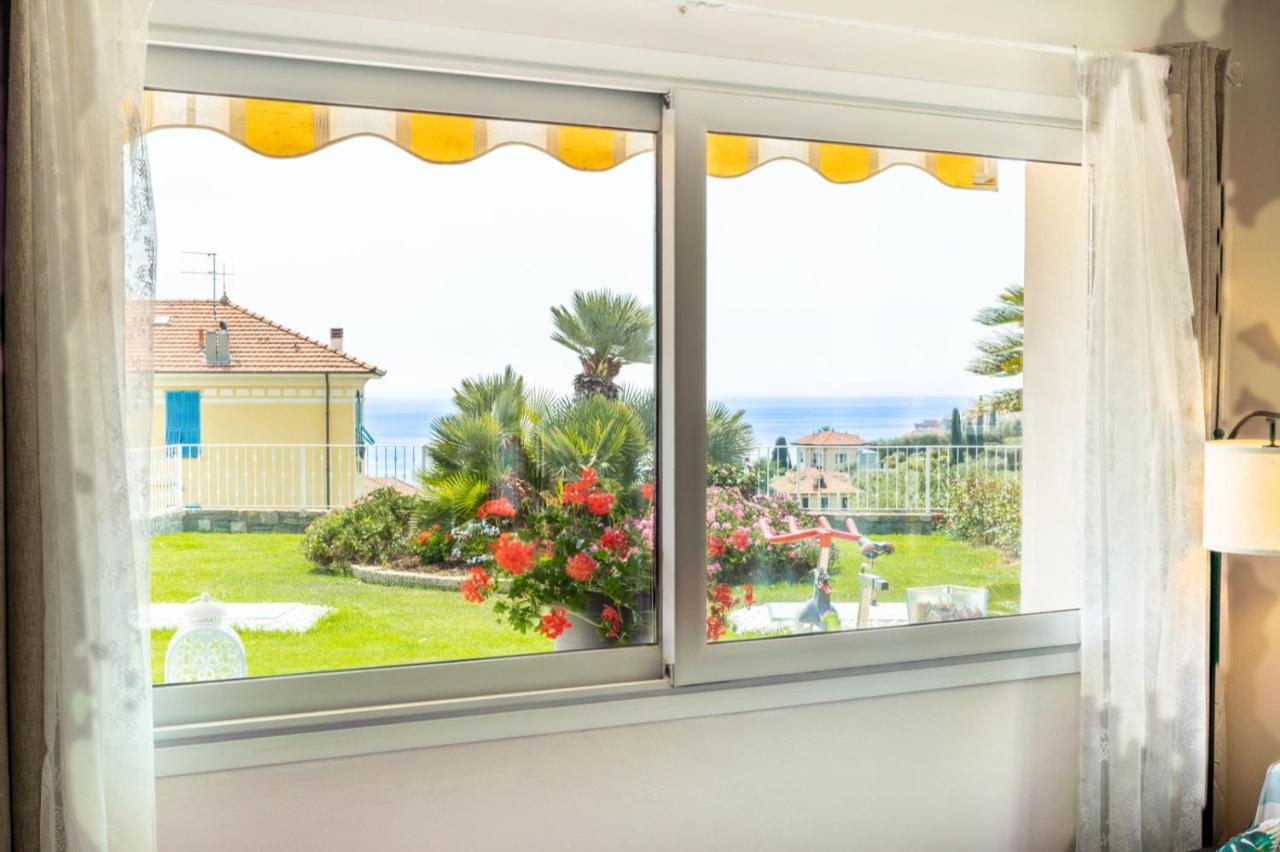 Appartamento Chez Elle Imperia Esterno foto